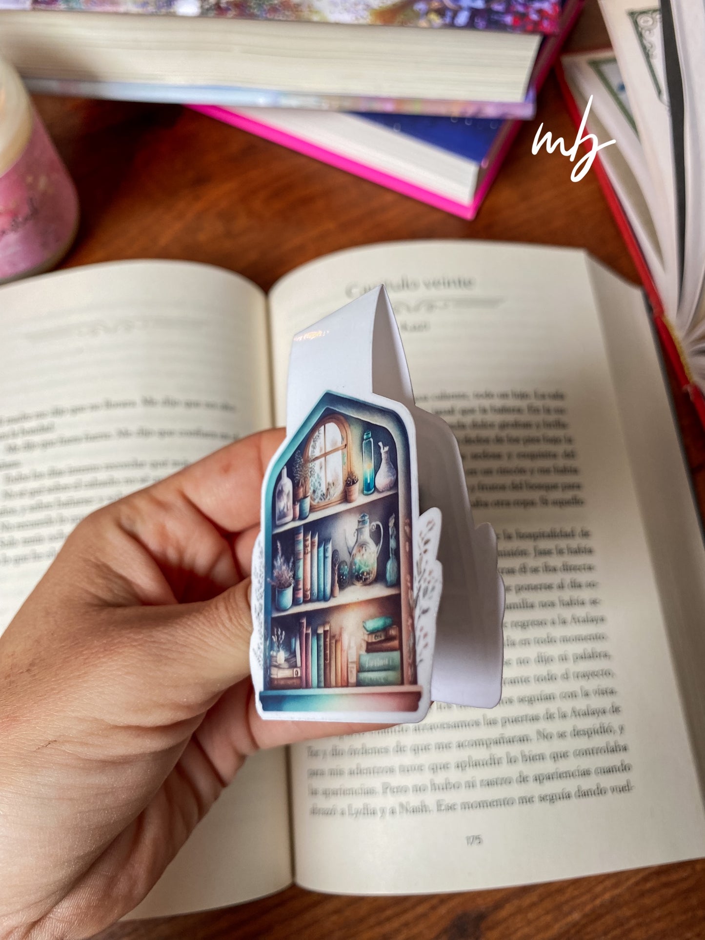 COZY BOOKCASE  BOOKMARK