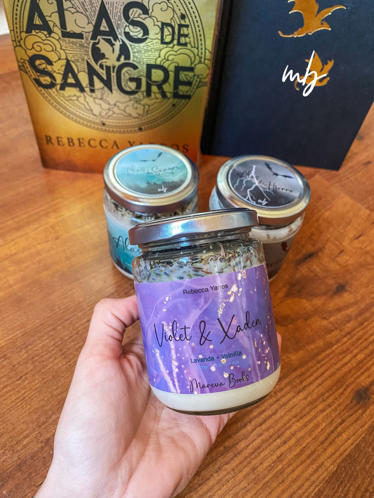 Violet and Xaden,, Handmade natural soy candle, Fourth wing, Iron Flame, Rebecca Yarros