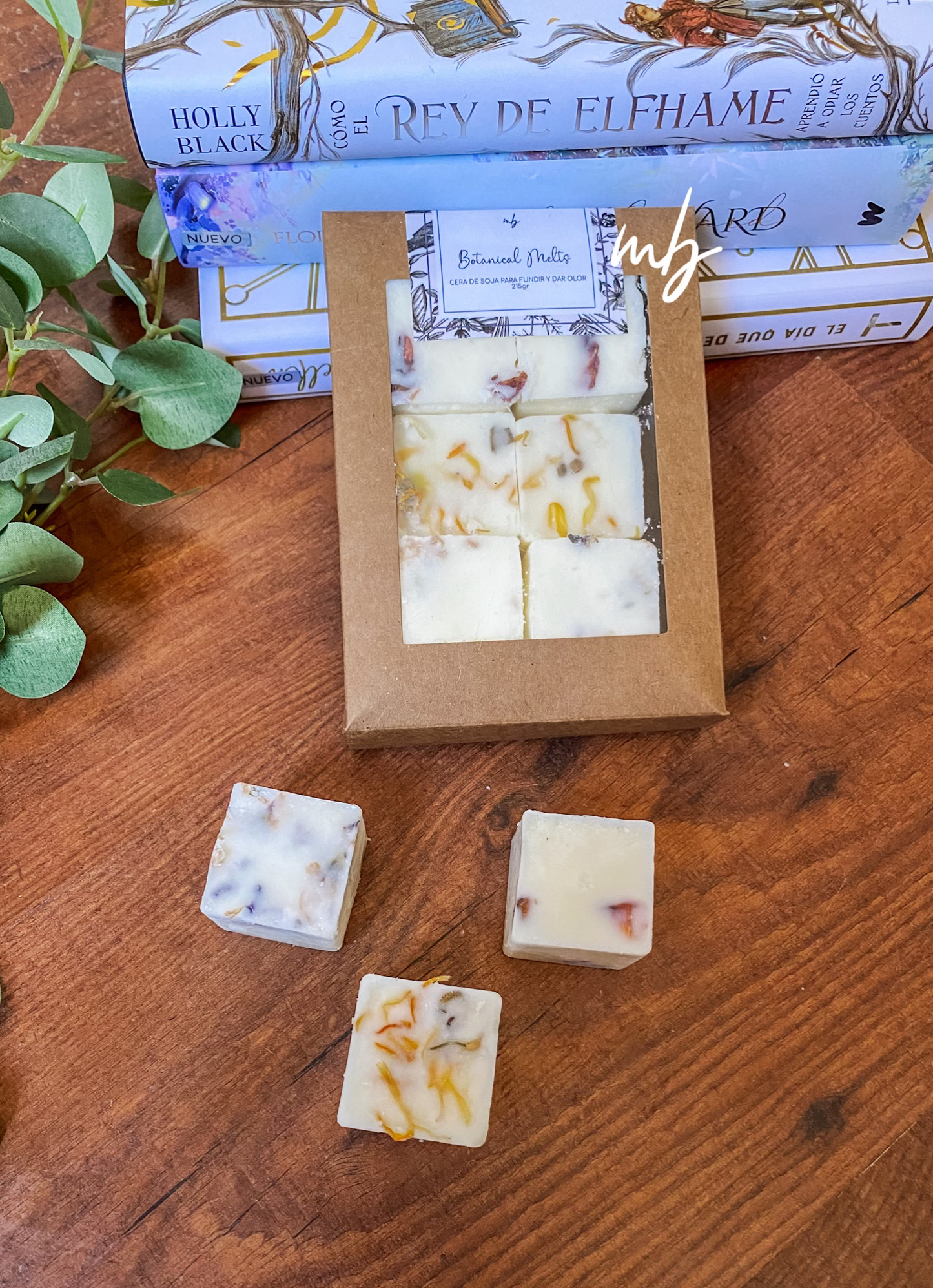 Botanical Melts, 6 Botanical Style Squares with Petals, Scented Soy Wax Melts